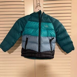 L.L. Bean 6-12 month Infant Ultralight 650 Down Jacket with Hood Blue and Green